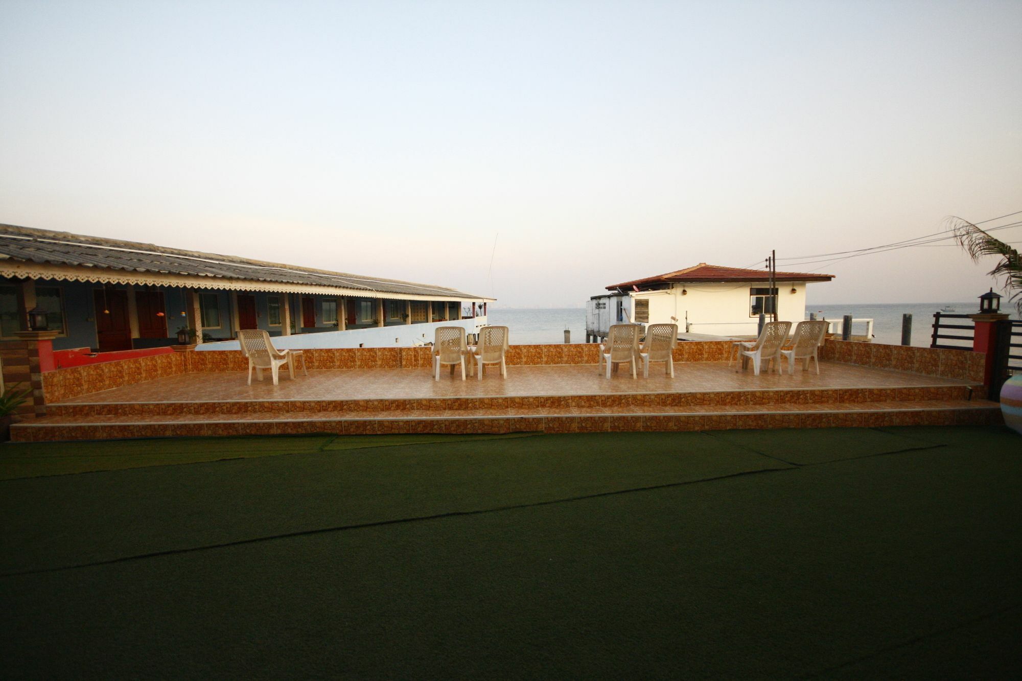 Koh Larn Sea Side Resort Exteriér fotografie